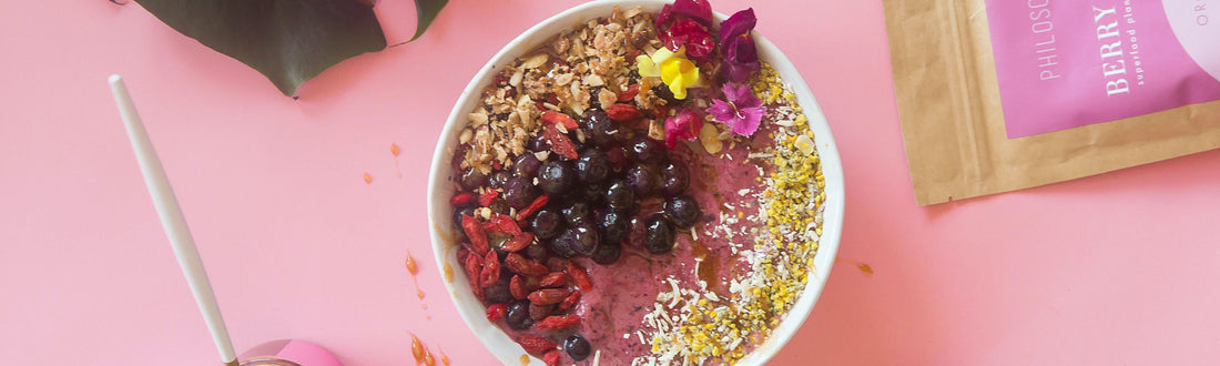 Honey-Infused Berry Banana Smoothie Bowl-Philosophie